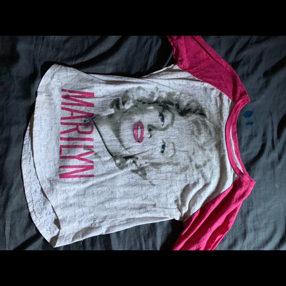 Marilyn Monroe half sleeve shirt